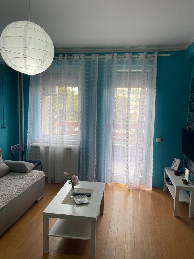 Apartment Elefant 021 Novi Sad Buitenkant foto